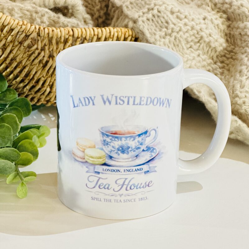 „Spill the Tea“ – Lady Whistledown's Bridgerton Tasse